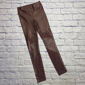 Koral Leggings with Mesh Design